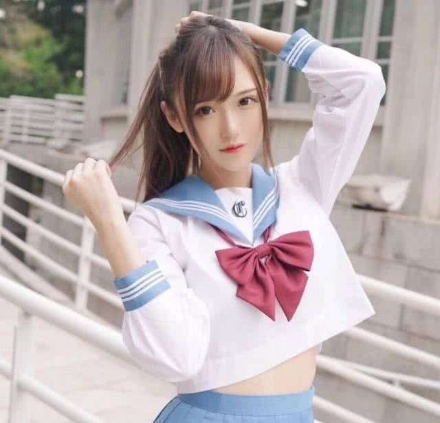 女大学生的沙龙